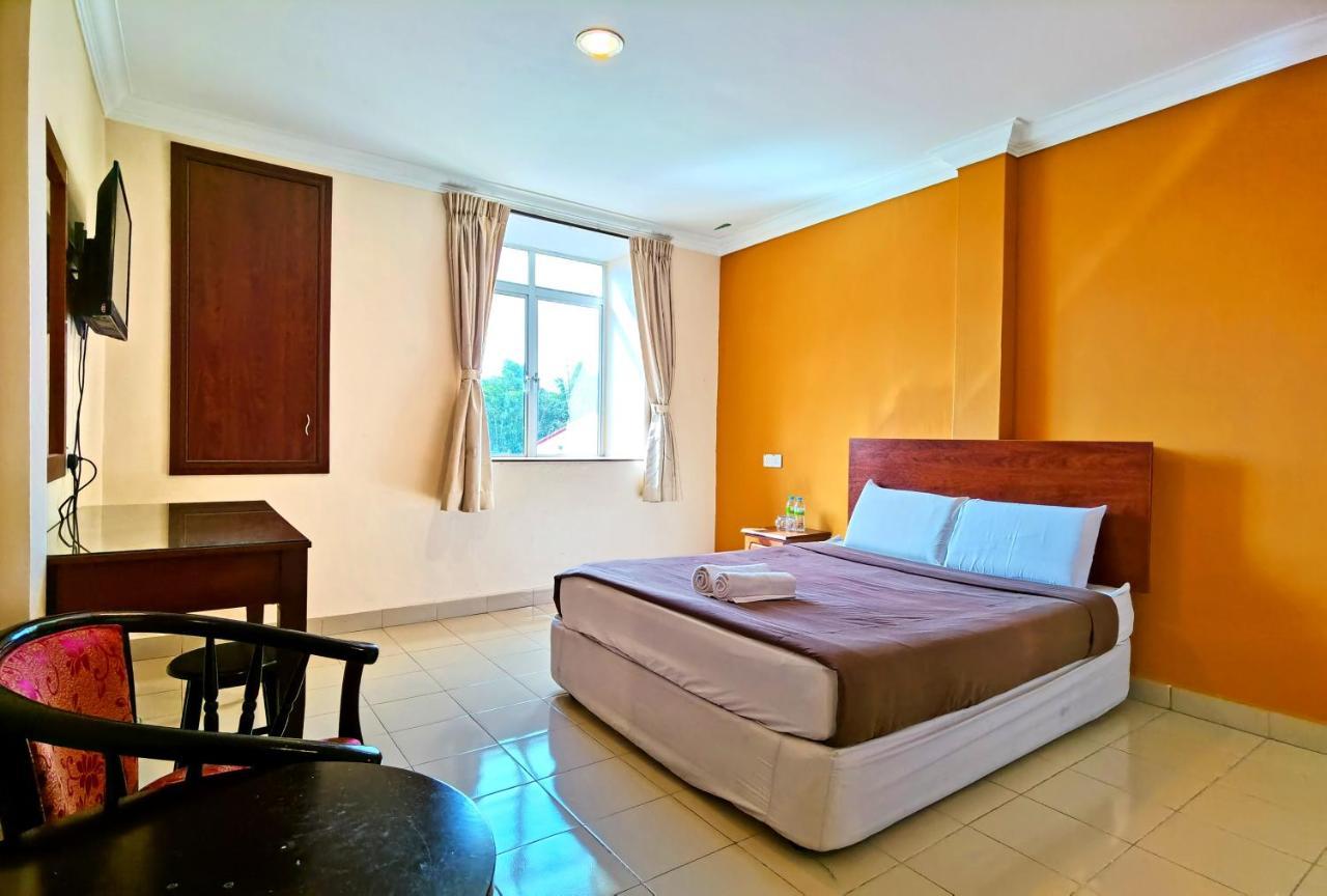 Tropicana Hotel Gemas Ngoại thất bức ảnh